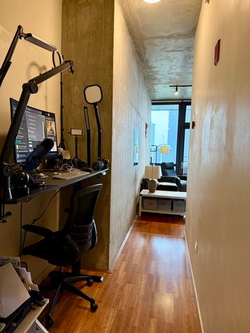 235 W Van Buren Street 1606, Chicago, IL 60607