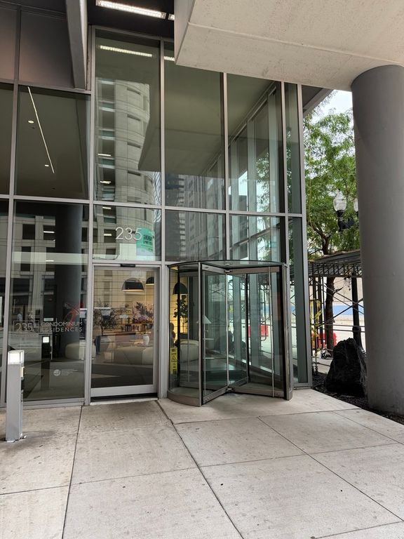 235 W Van Buren Street 1606, Chicago, IL 60607