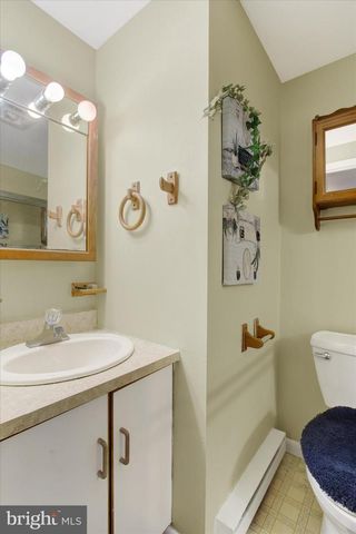 12702 SKIWAY DR, Waynesboro, PA 17268