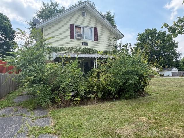 2616 W Riverview Avenue, Dayton, OH 45402