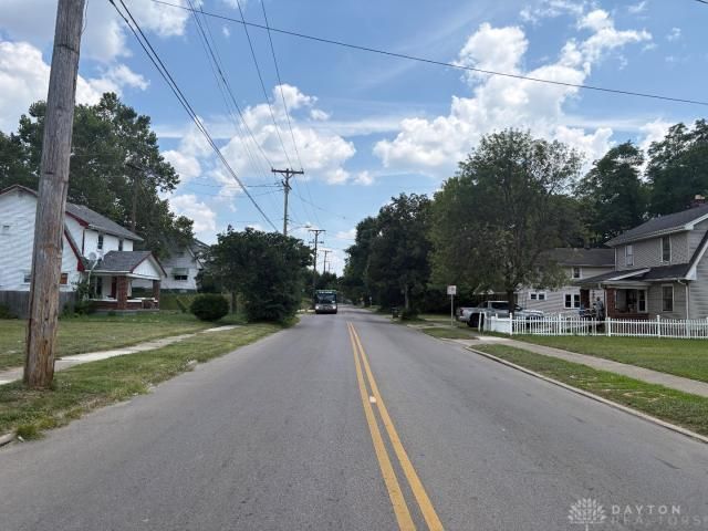 2616 W Riverview Avenue, Dayton, OH 45402