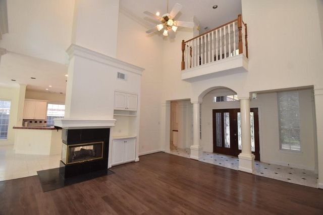 16 Treverstone Court, Sugar Land, TX 77479