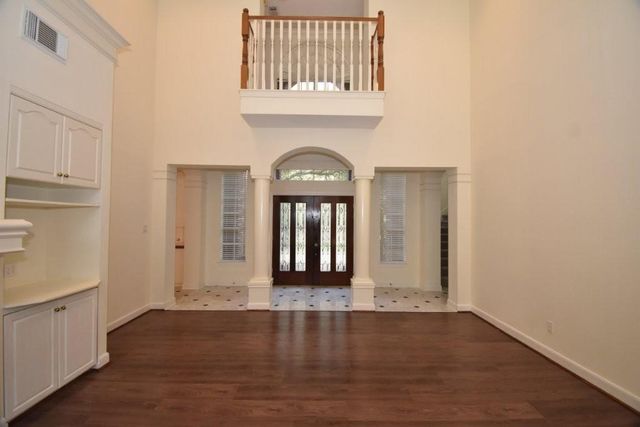 16 Treverstone Court, Sugar Land, TX 77479