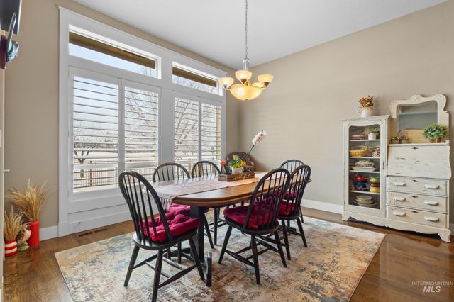 5609 W Founders Dr, Eagle, ID 83616