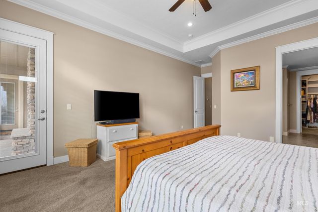 5609 W Founders Dr, Eagle, ID 83616