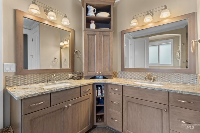 5609 W Founders Dr, Eagle, ID 83616