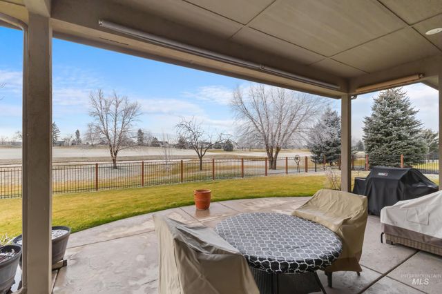 5609 W Founders Dr, Eagle, ID 83616