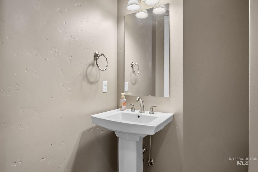 5609 W Founders Dr, Eagle, ID 83616 photo 32