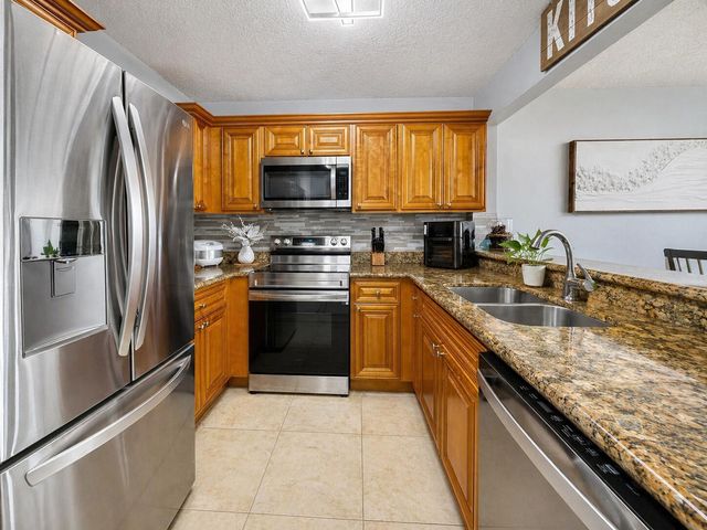 1540 Windorah Way D, West Palm Beach, FL 33411