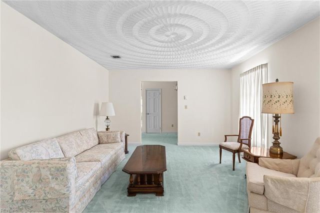 1309 Oleander AVE, Chesapeake, VA 23325