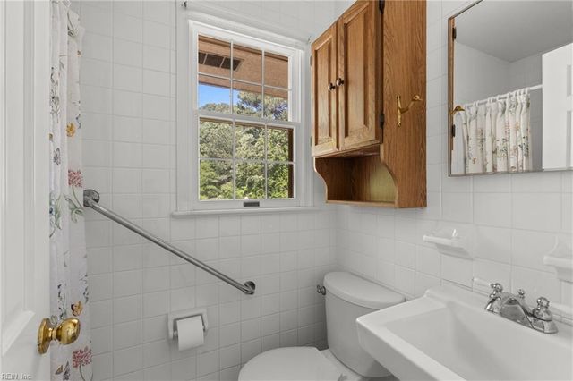 1309 Oleander AVE, Chesapeake, VA 23325