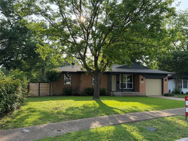 205 Joe White Street, Rockwall, TX 75087