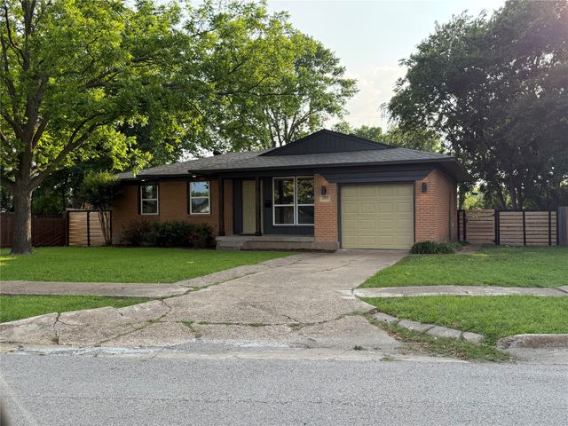 205 Joe White Street, Rockwall, TX 75087