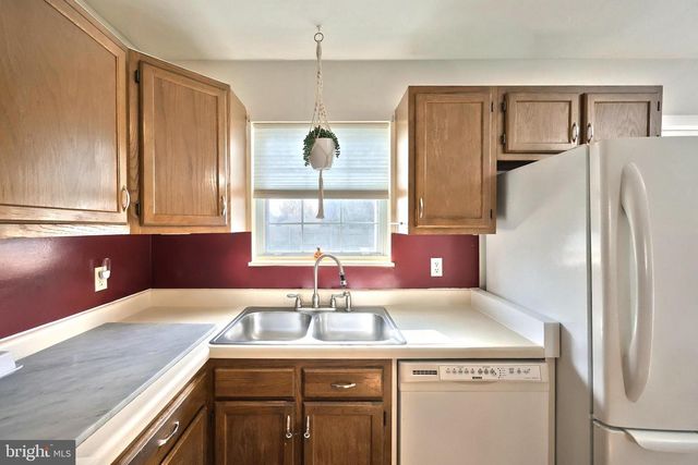 4054 SANDRA DR, York, PA 17402