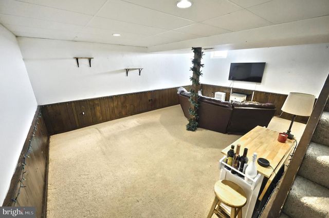 4054 SANDRA DR, York, PA 17402