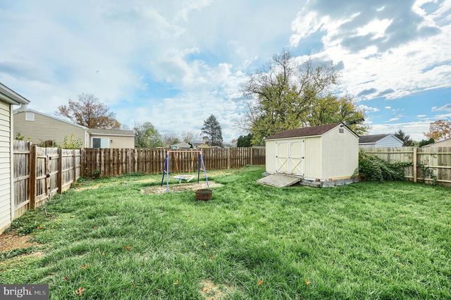 4054 SANDRA DR, York, PA 17402