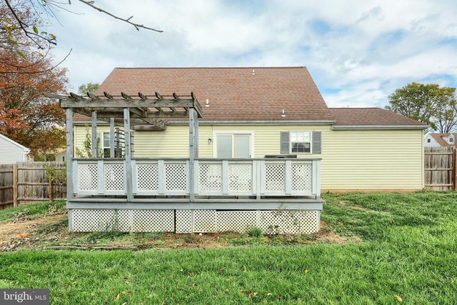 4054 SANDRA DR, York, PA 17402