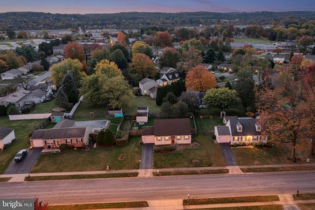 4054 SANDRA DR, York, PA 17402