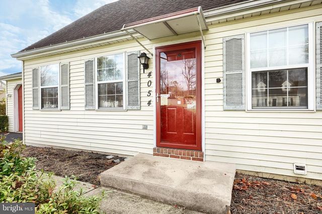 4054 SANDRA DR, York, PA 17402