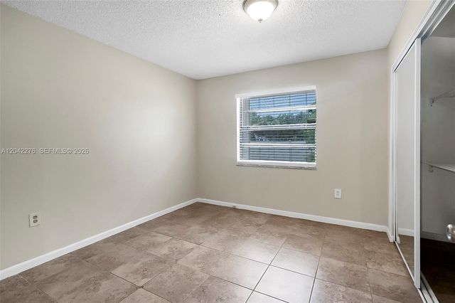 681 Thornridge Avenue, Davie, FL 33325