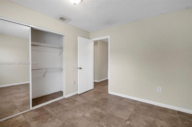 681 Thornridge Avenue, Davie, FL 33325