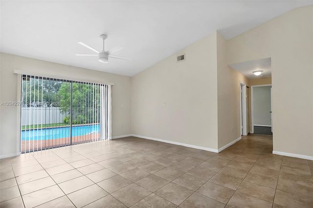 681 Thornridge Avenue, Davie, FL 33325