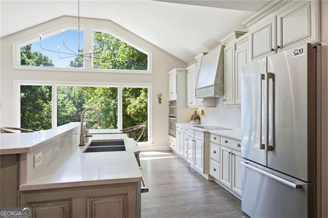 8190 Old Mill Drive, Gainesville, GA 30506