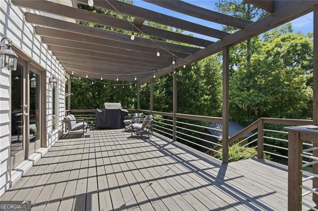 8190 Old Mill Drive, Gainesville, GA 30506