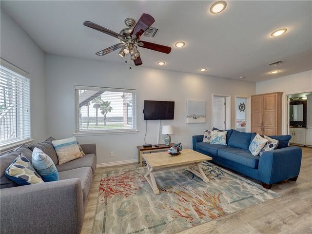 104 Five Dove, Port Aransas, TX 78373