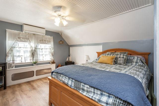71 Sycamore St, Swansea, MA 02777