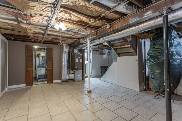 71 Sycamore St, Swansea, MA 02777