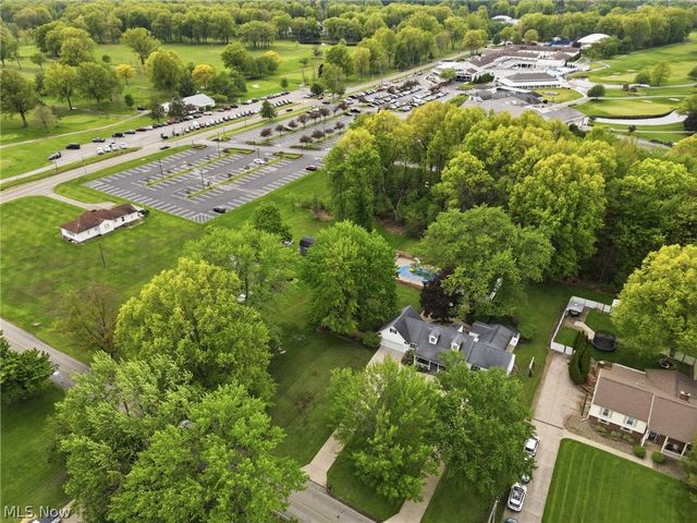 175 Henn Hyde Road NE, Howland, OH 44484
