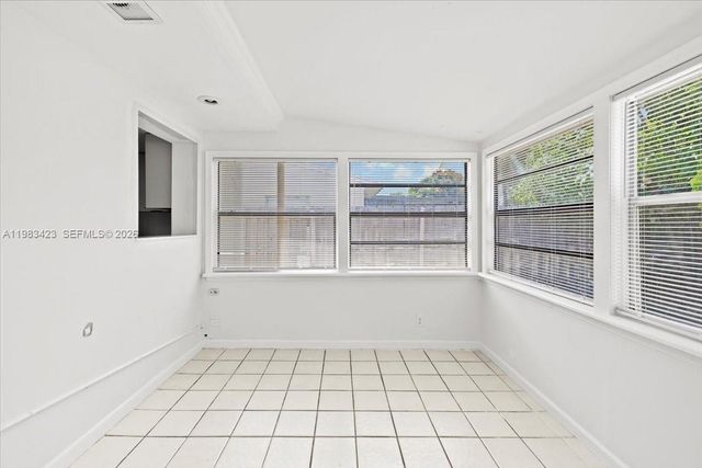 7371 SW 1st Street, Margate, FL 33068