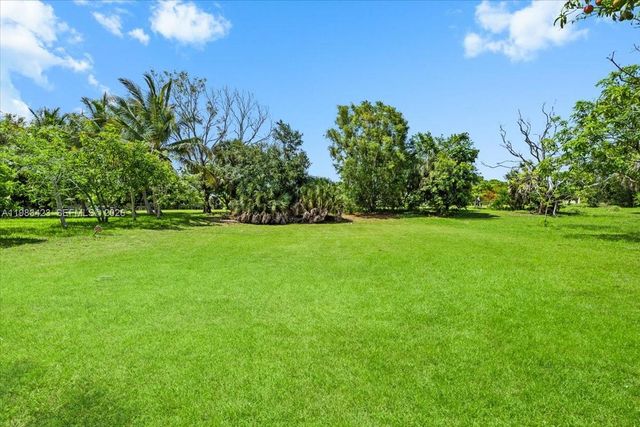 7371 SW 1st Street, Margate, FL 33068