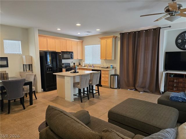 3632 Lakeside Villas Avenue, North Las Vegas, NV 89081