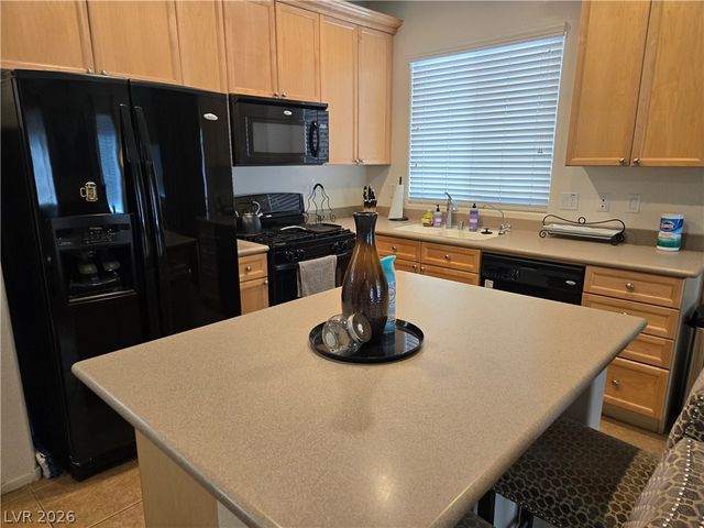 3632 Lakeside Villas Avenue, North Las Vegas, NV 89081