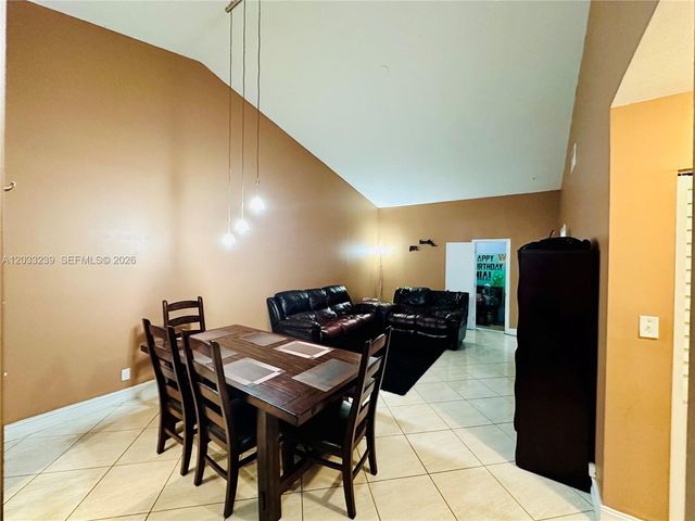 8203 NW 100th Drive, Tamarac, FL 33321