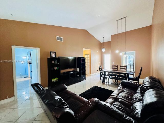 8203 NW 100th Drive, Tamarac, FL 33321