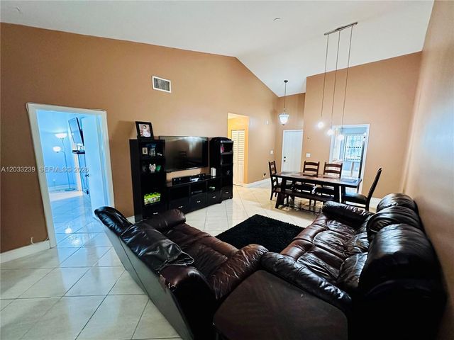 8203 NW 100th Drive, Tamarac, FL 33321
