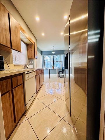 8203 NW 100th Drive, Tamarac, FL 33321