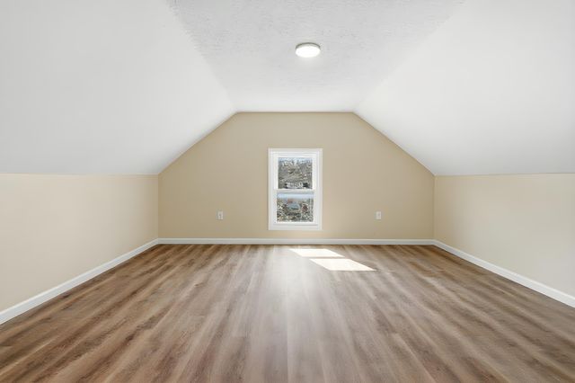 1525 E Cairo Street, Springfield, MO 65802