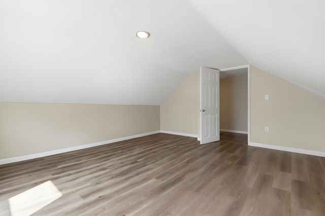 1525 E Cairo Street, Springfield, MO 65802