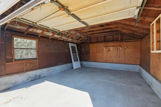 1525 E Cairo Street, Springfield, MO 65802