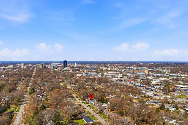 1525 E Cairo Street, Springfield, MO 65802