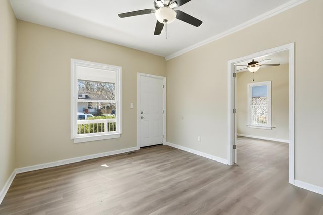 1525 E Cairo Street, Springfield, MO 65802