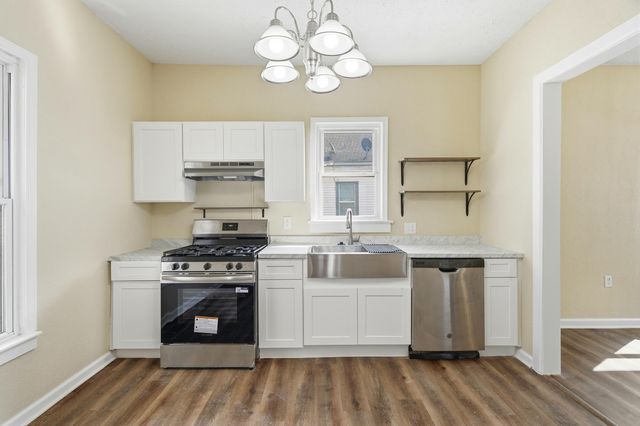 1525 E Cairo Street, Springfield, MO 65802