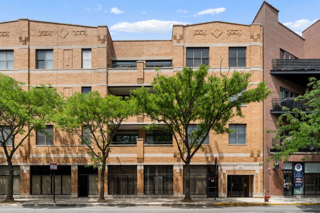 2040 W Belmont Avenue 405, Chicago, IL 60618 — exterior