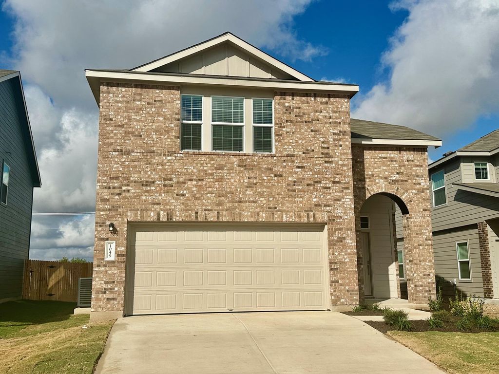 1049 Soapstone PASS, Maxwell, TX 78656