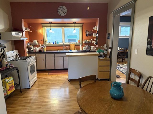 619 10th Ave W, Ashland, WI 54806