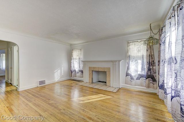 20070 Irvington Street, Highland Park, MI 48203